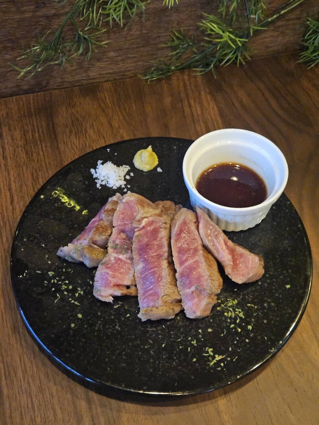 国産ヒレのタリアータ